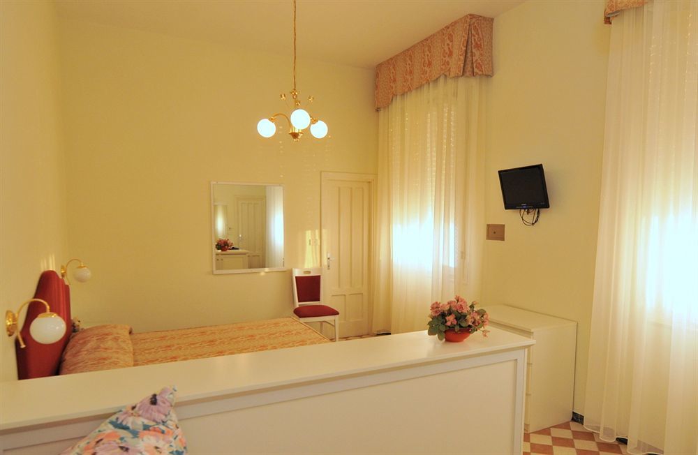 Britannia Hotel 4*